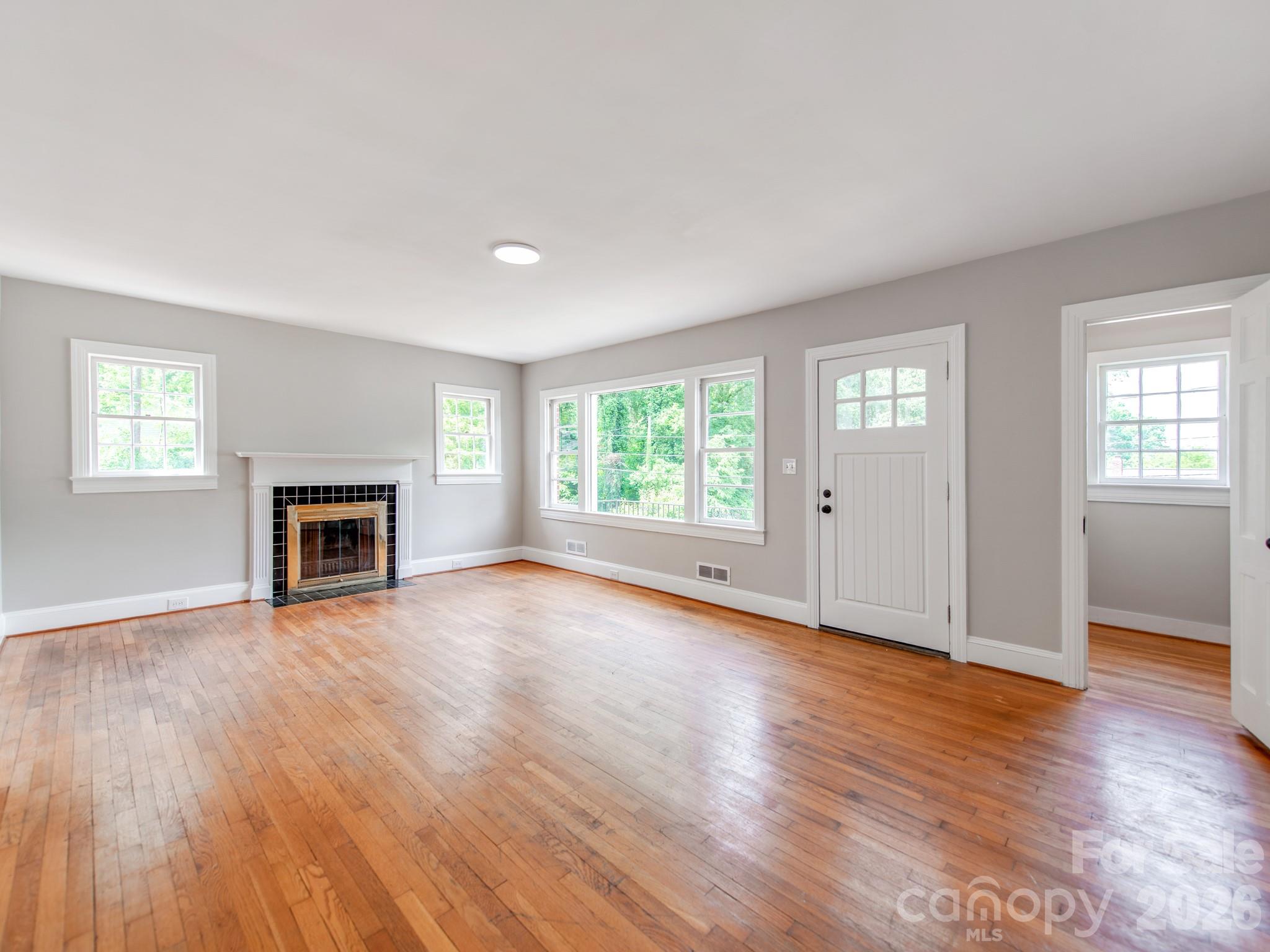 113 Falls Street Morganton NC 28655