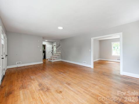 113 Falls Street Morganton NC 28655