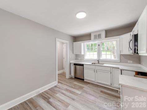 113 Falls Street Morganton NC 28655