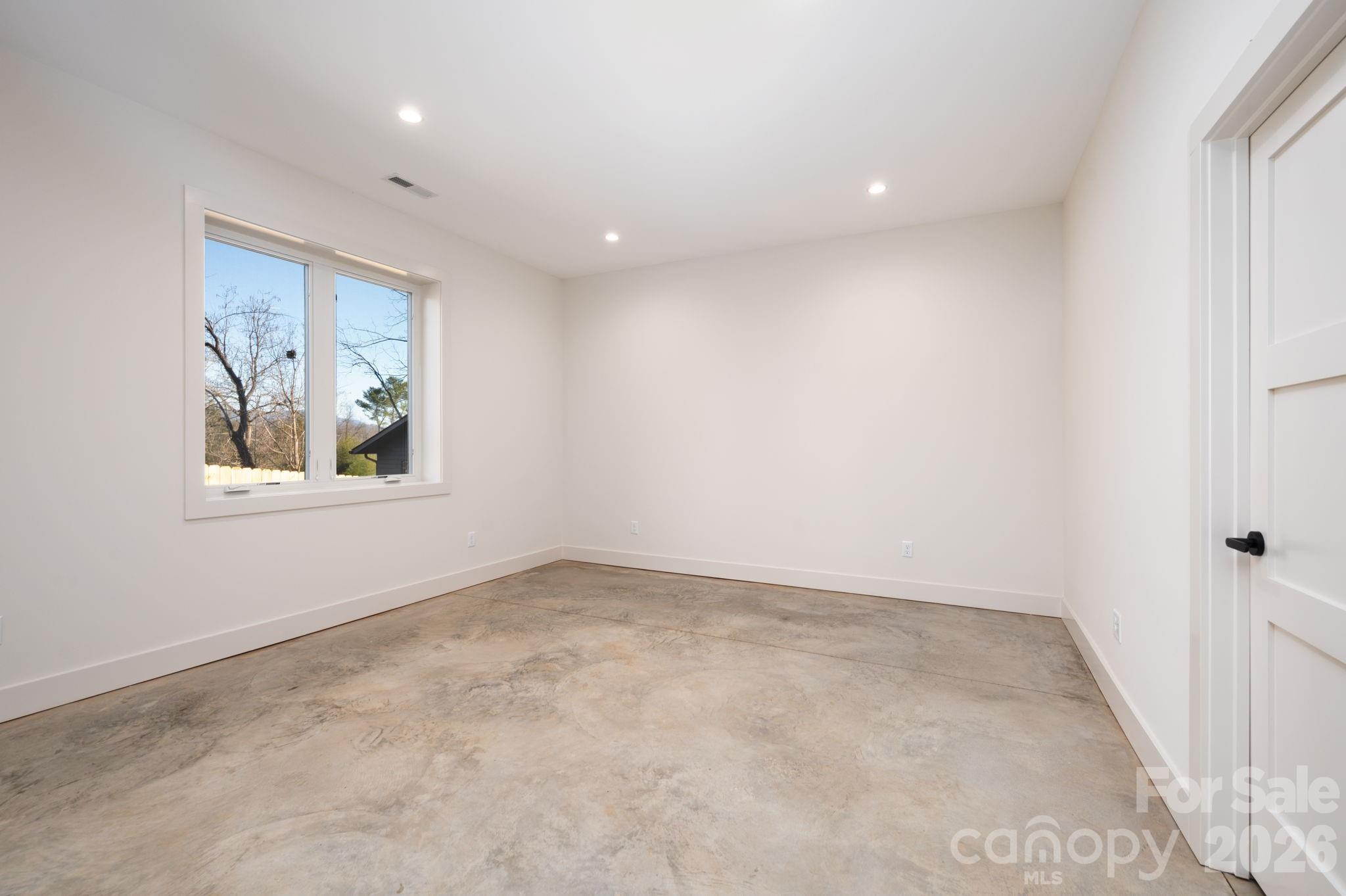 11 Montana Avenue Asheville NC 28806