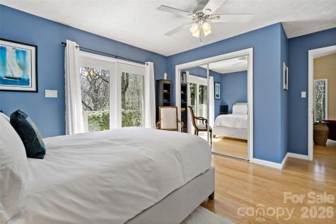 30 Red Oak Forest Road Fairview NC 28730