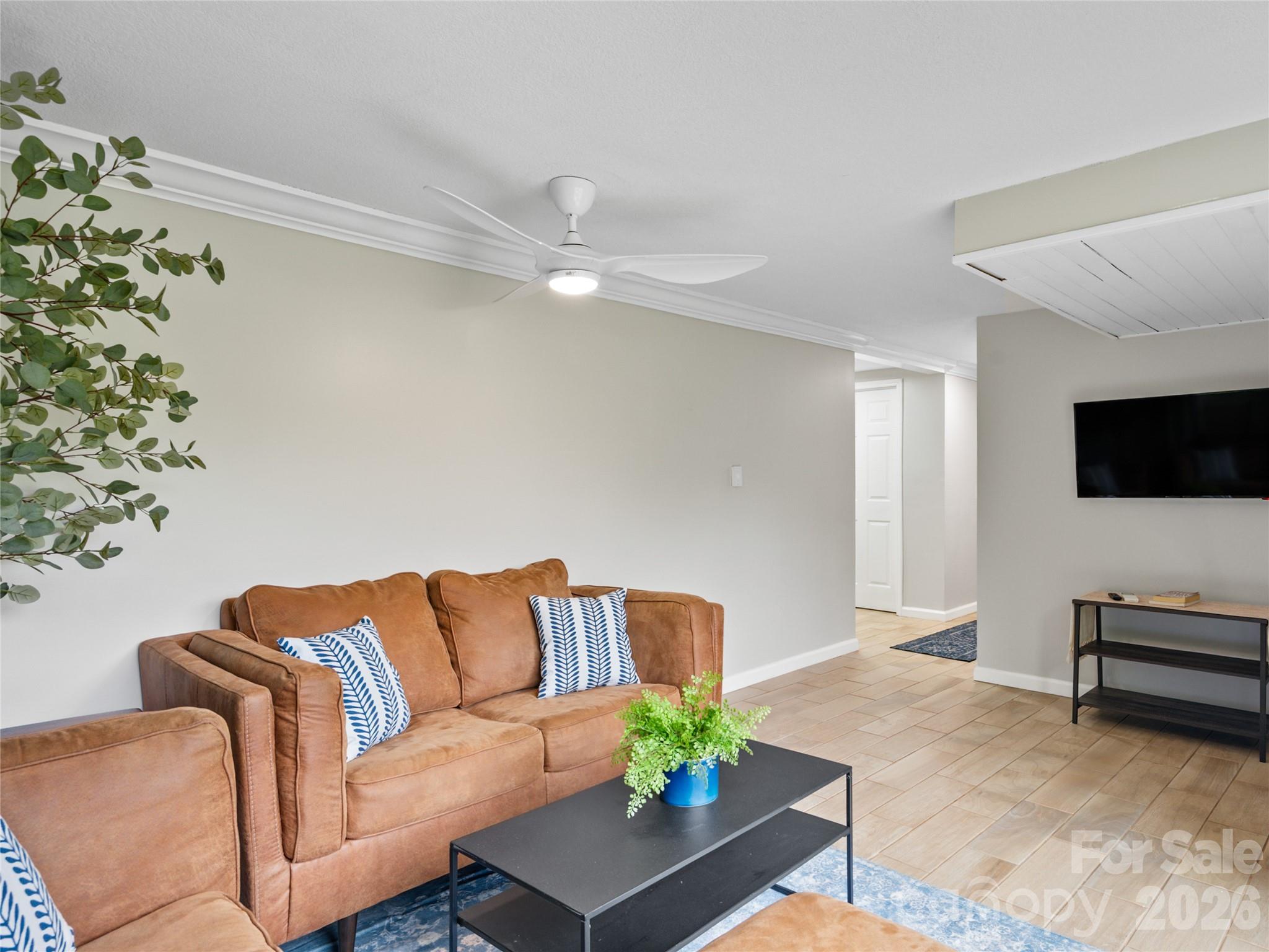 11 Oakley Dogwood Drive Asheville NC 28803