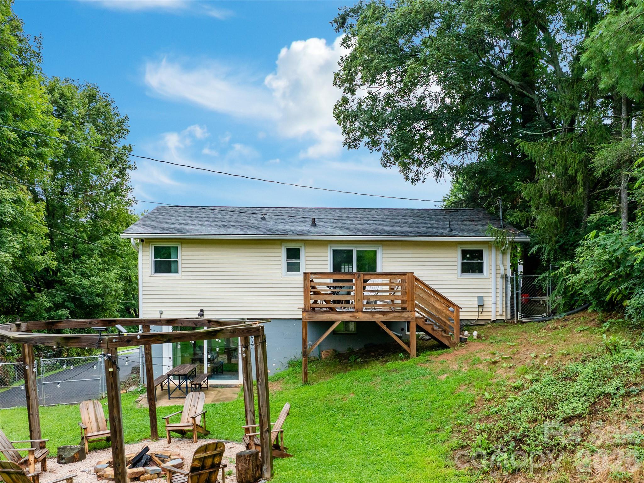11 Oakley Dogwood Drive Asheville NC 28803