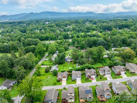 11 Oakley Dogwood Drive Asheville NC 28803