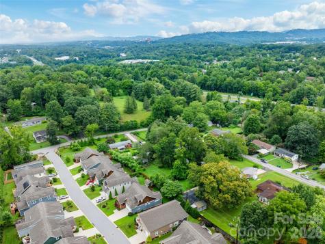 11 Oakley Dogwood Drive Asheville NC 28803