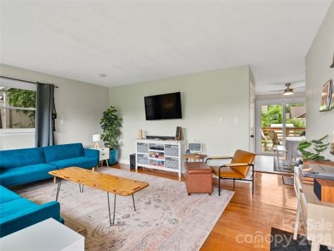 11 Oakley Dogwood Drive Asheville NC 28803