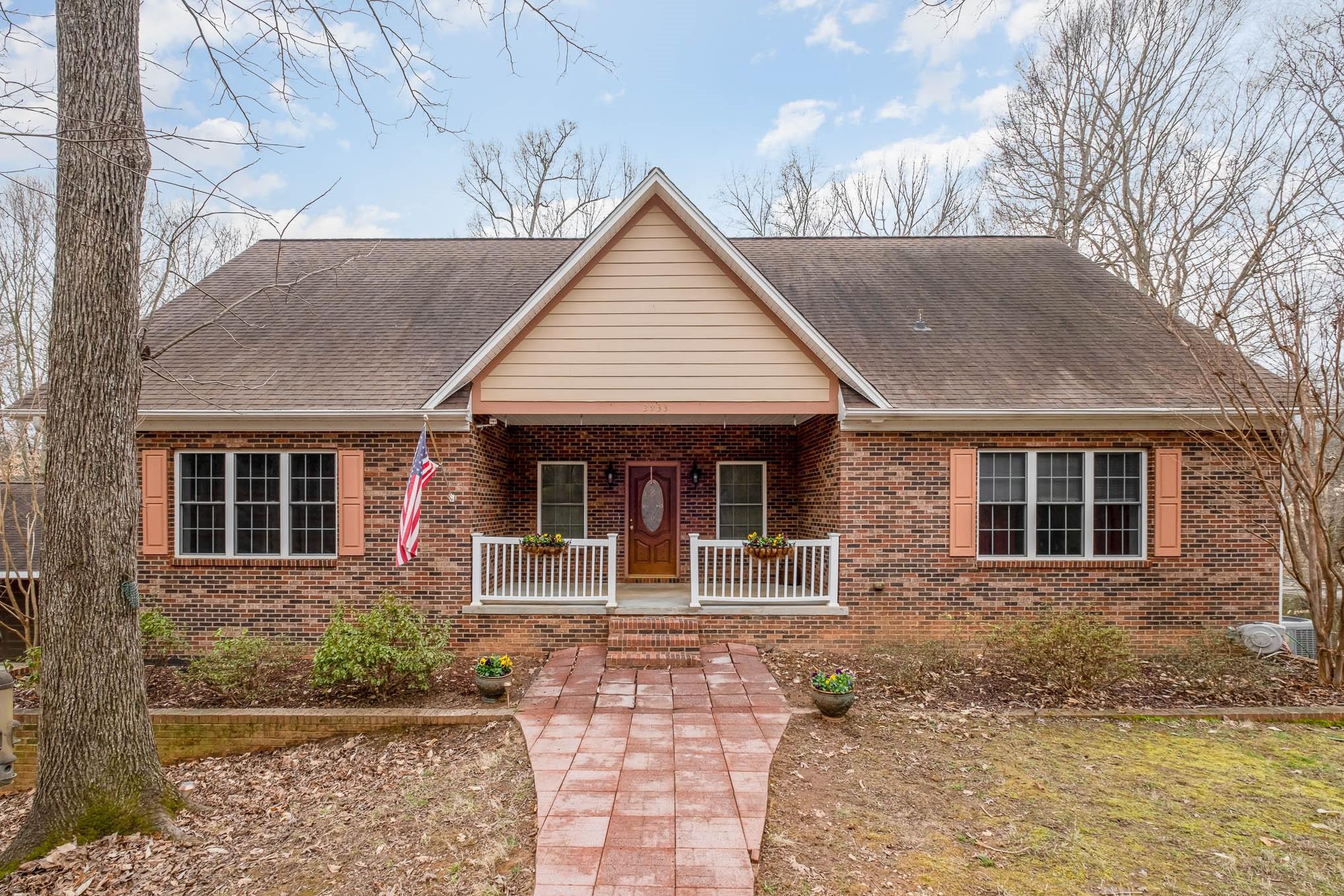 2933 Beaman Avenue Charlotte NC 28273