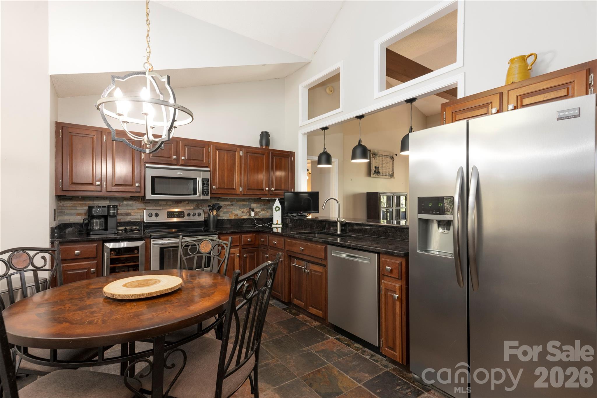 516 Cherokee Trace Lake Toxaway NC 28747