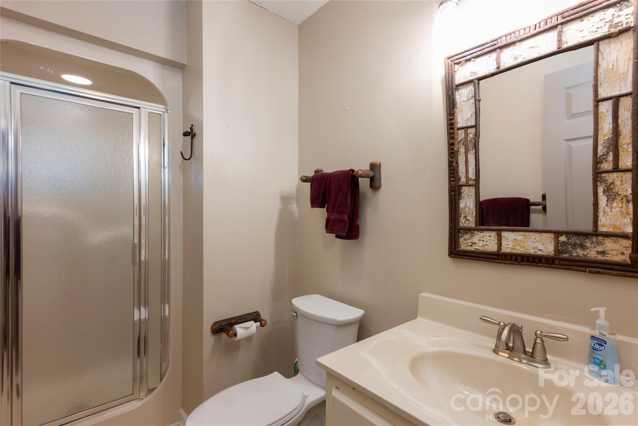 516 Cherokee Trace Lake Toxaway NC 28747