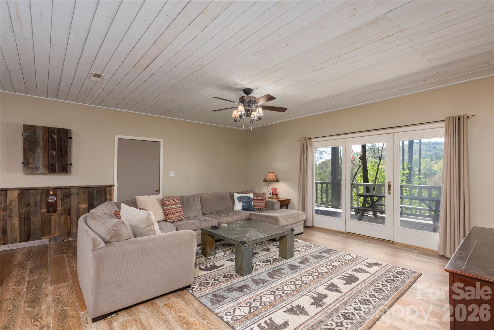 516 Cherokee Trace Lake Toxaway NC 28747