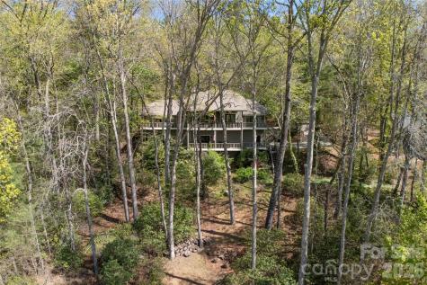 516 Cherokee Trace Lake Toxaway NC 28747