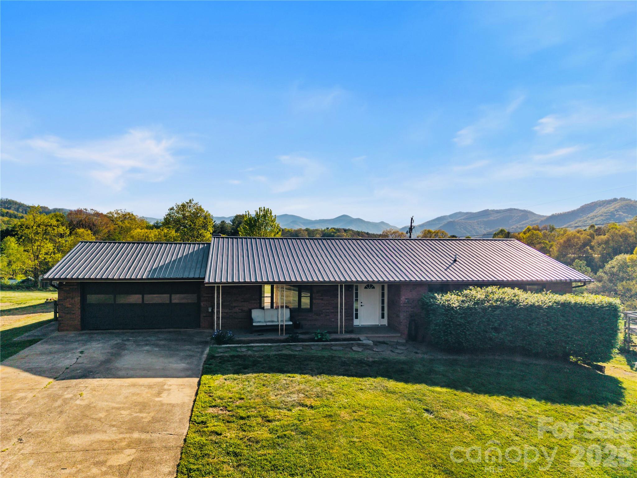 882 Queentown Road Canton NC 28716