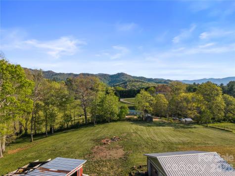 882 Queentown Road Canton NC 28716