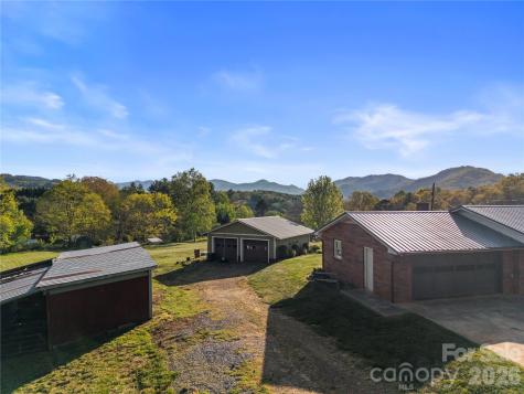 882 Queentown Road Canton NC 28716
