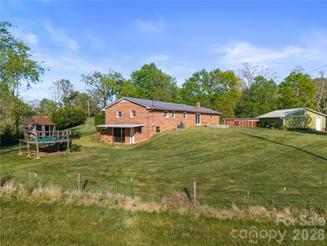 882 Queentown Road Canton NC 28716