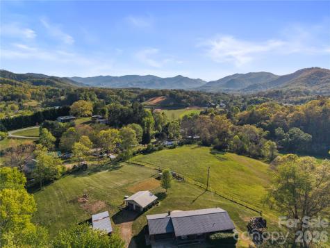 882 Queentown Road Canton NC 28716