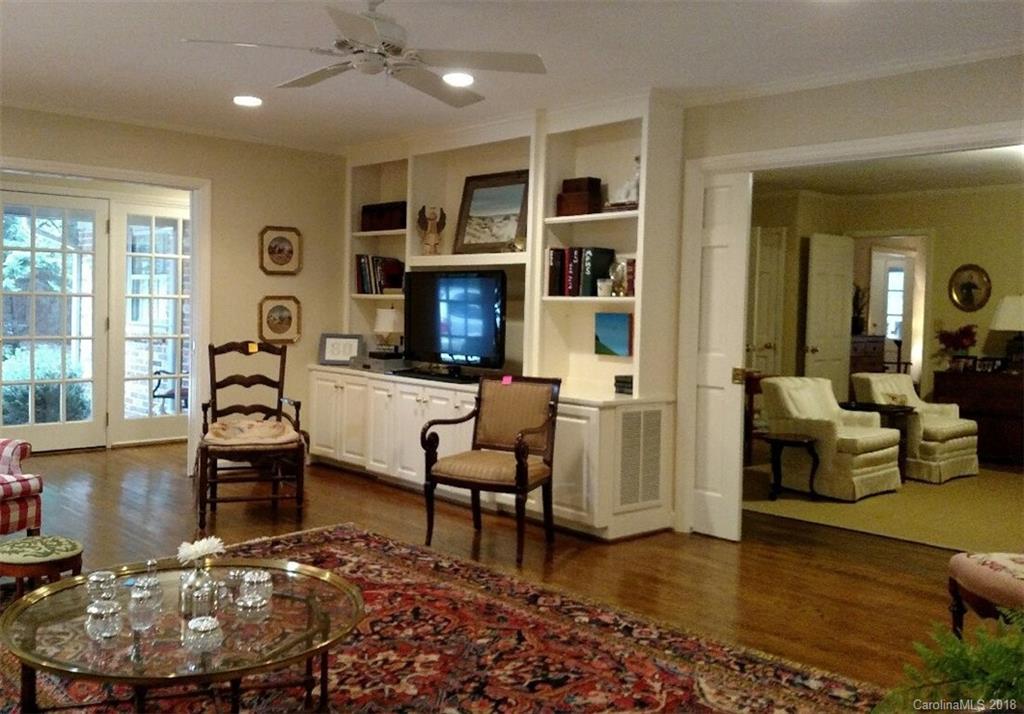 2506 Knollwood Road Charlotte NC 28211