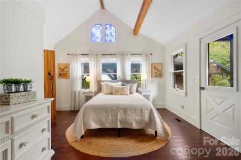 528 Padgettown Road Black Mountain NC 28711