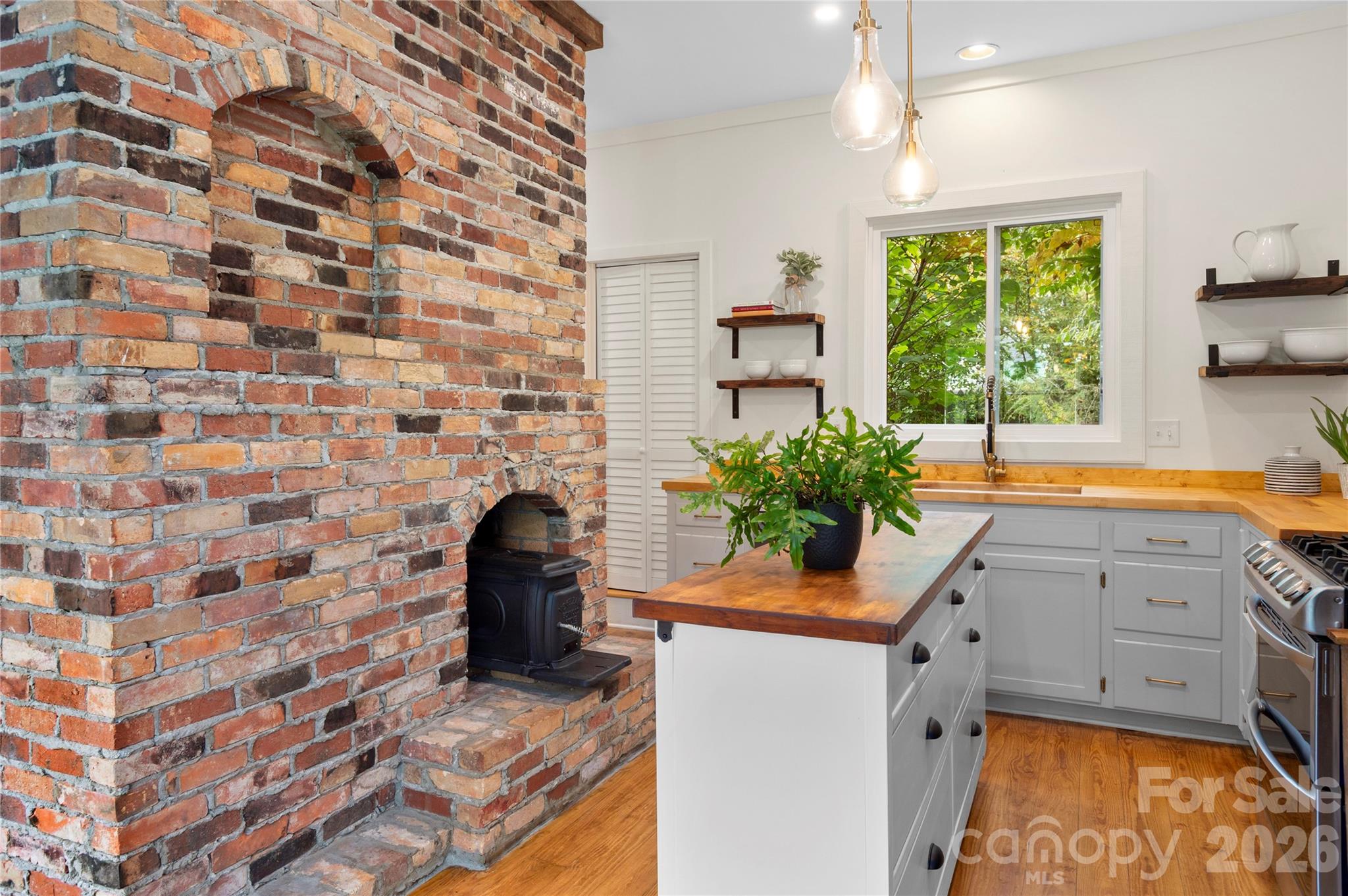 528 Padgettown Road Black Mountain NC 28711