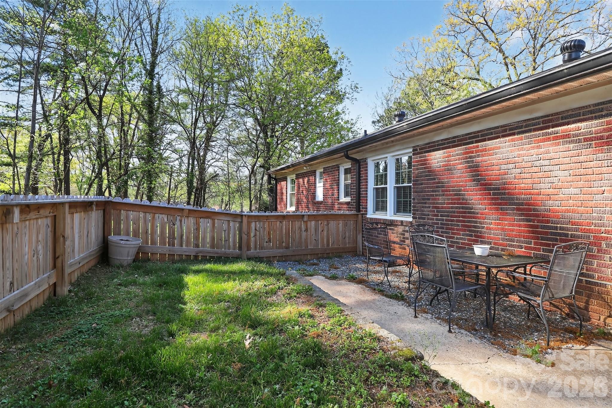 5525 Alpine Lane Charlotte NC 28269