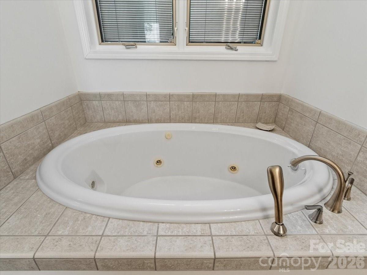 410 Springhouse Drive Burnsville NC 28714