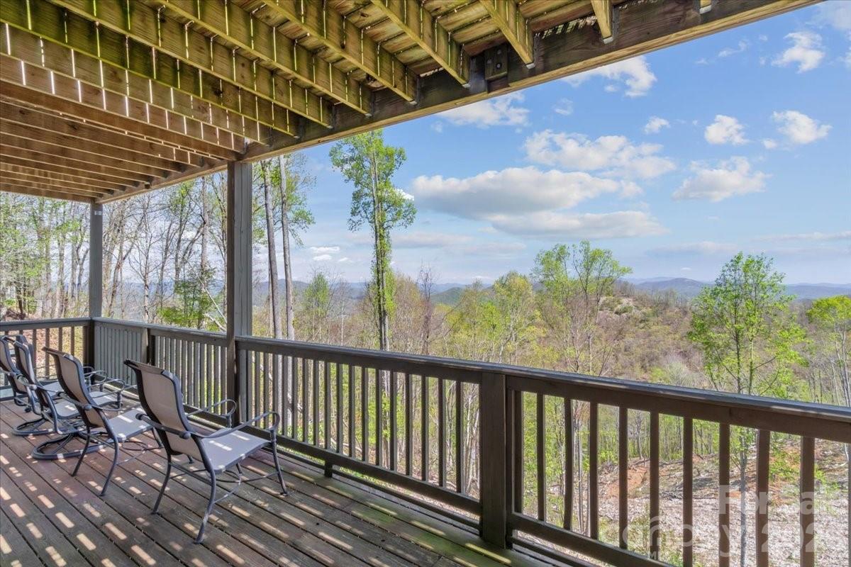 410 Springhouse Drive Burnsville NC 28714