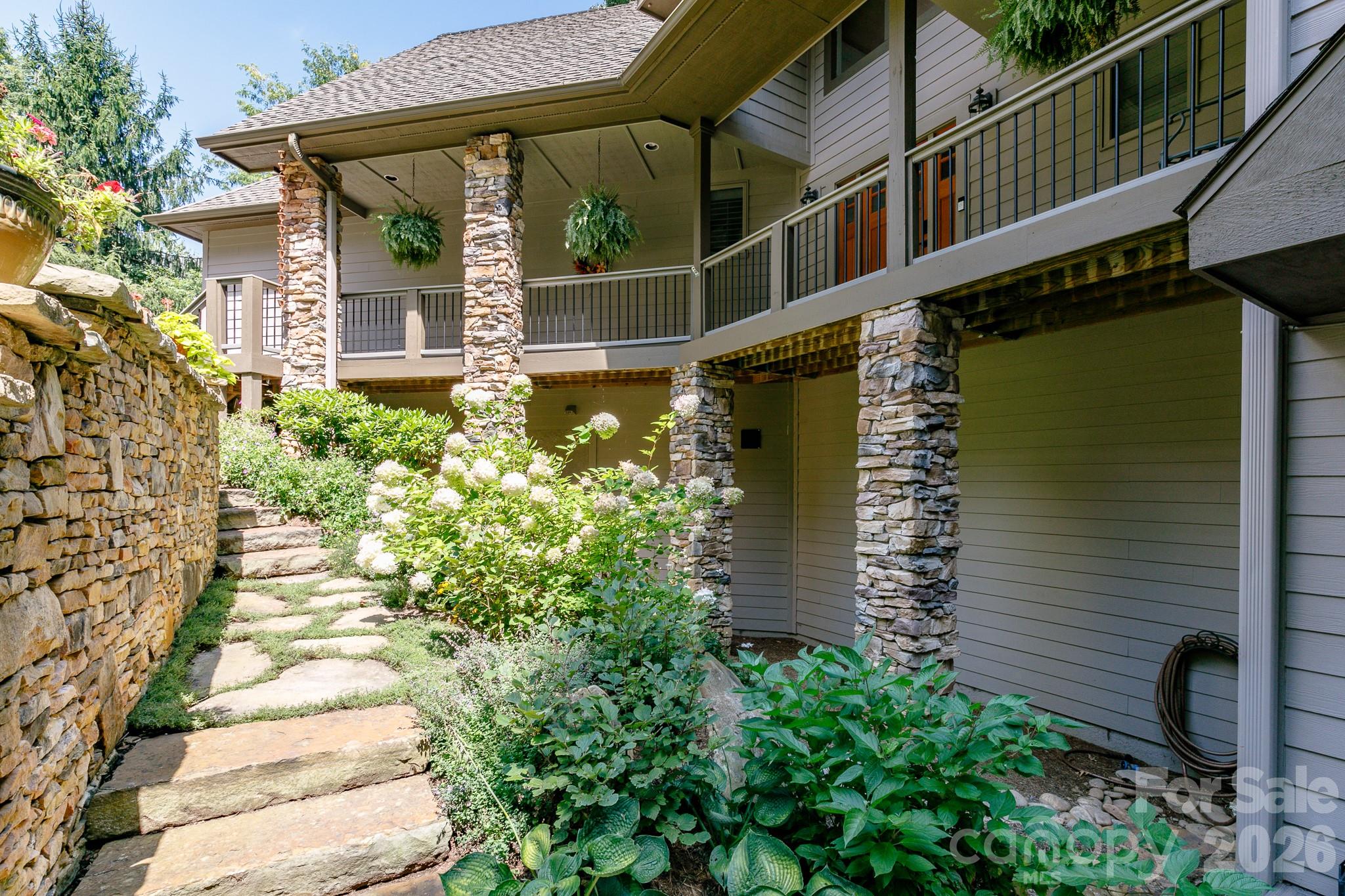 410 Springhouse Drive Burnsville NC 28714
