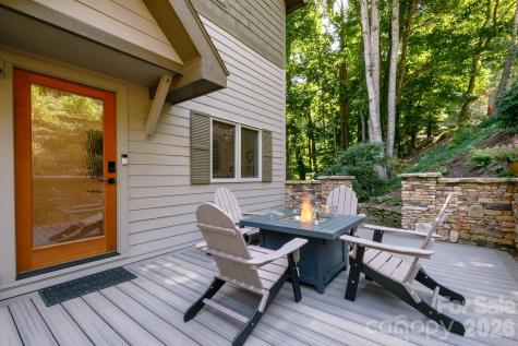 410 Springhouse Drive Burnsville NC 28714