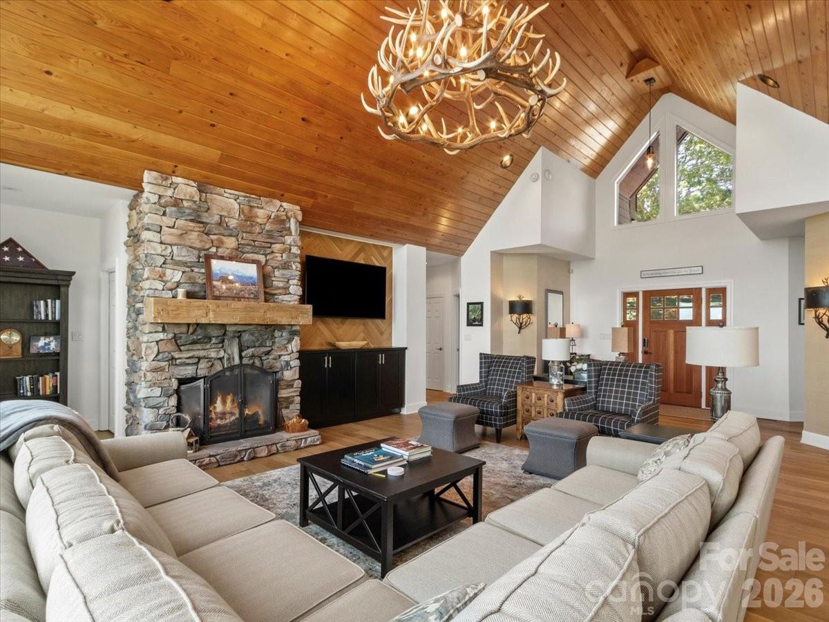410 Springhouse Drive Burnsville NC 28714