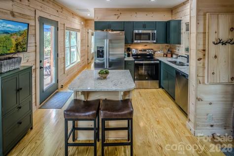 225 Oak Road Beech Mountain NC 28604