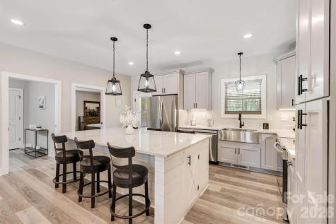 1203 Summerhill Street SW Lenoir NC 28645
