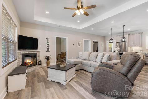 1203 Summerhill Street SW Lenoir NC 28645