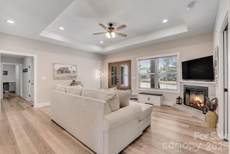 1203 Summerhill Street SW Lenoir NC 28645