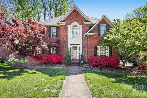 5005 Mayberry Lane Winston Salem NC 27106