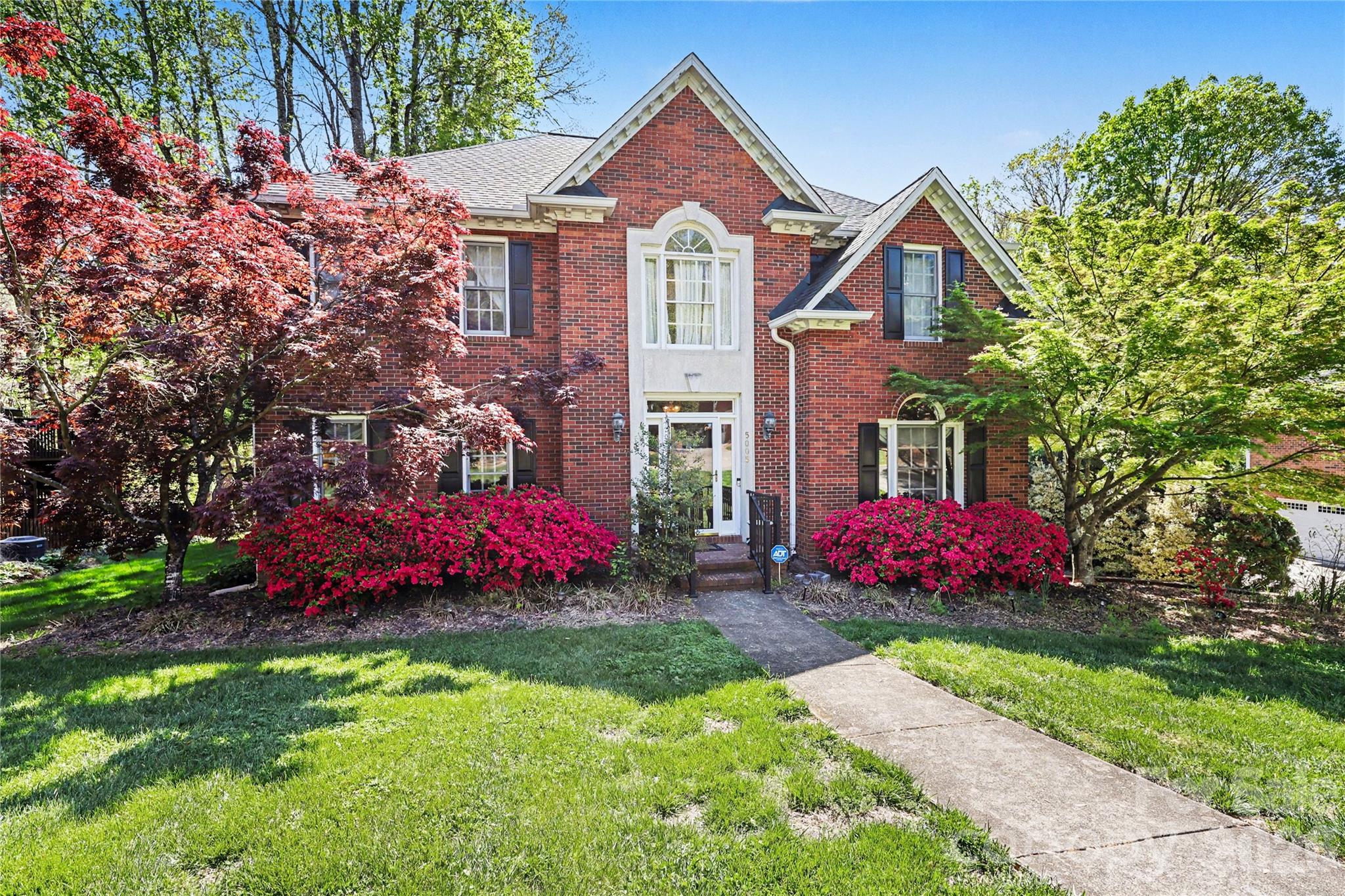 5005 Mayberry Lane Winston Salem NC 27106