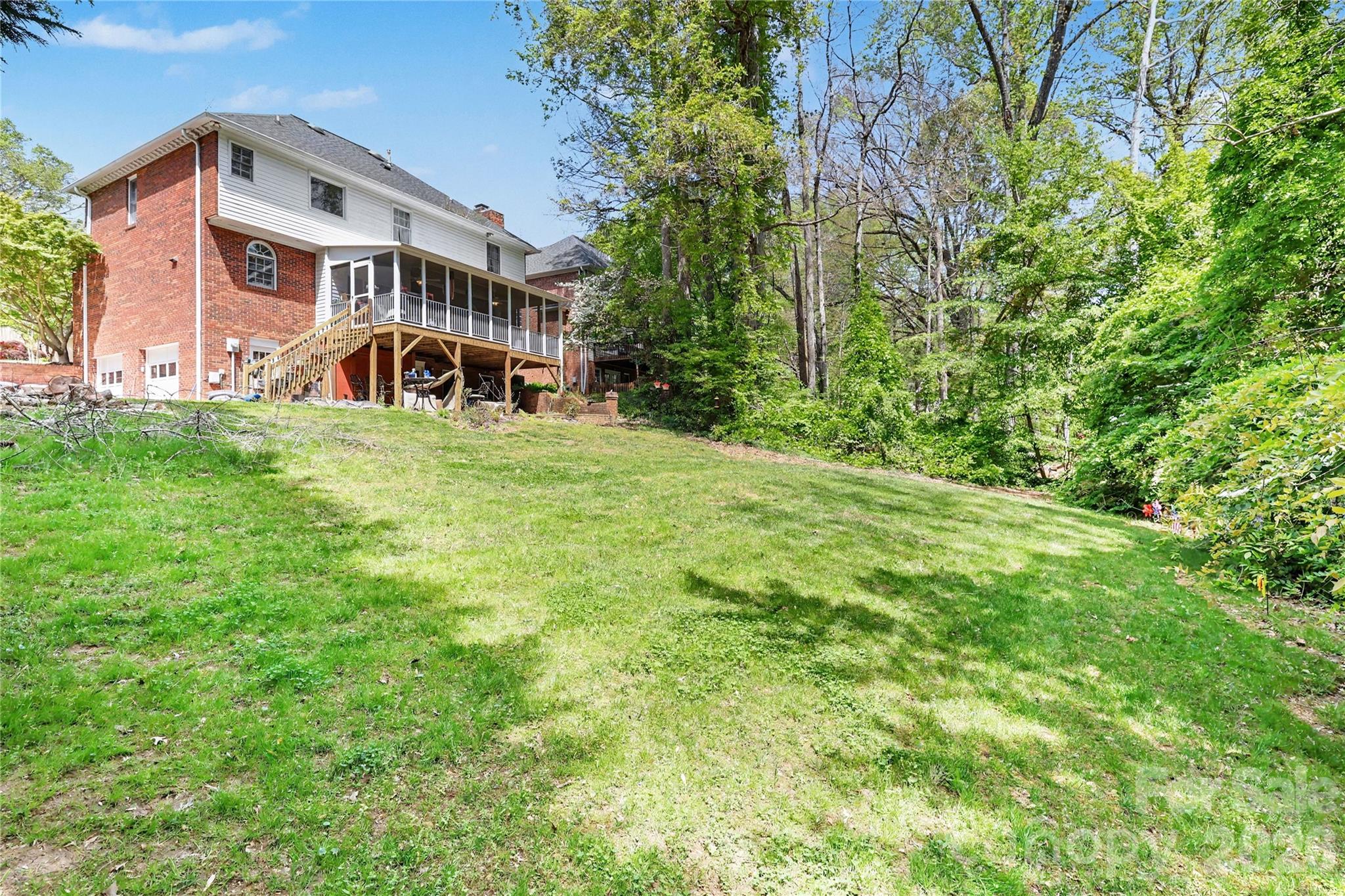 5005 Mayberry Lane Winston Salem NC 27106