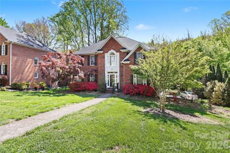 5005 Mayberry Lane Winston Salem NC 27106