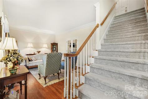 5005 Mayberry Lane Winston Salem NC 27106