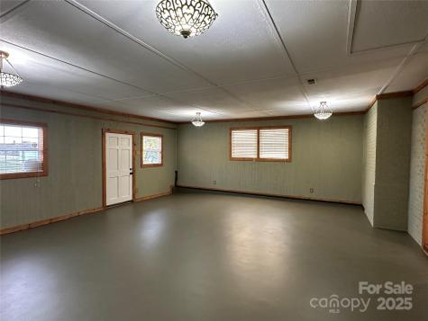 2945 Freezer Locker Road Hudson NC 28638