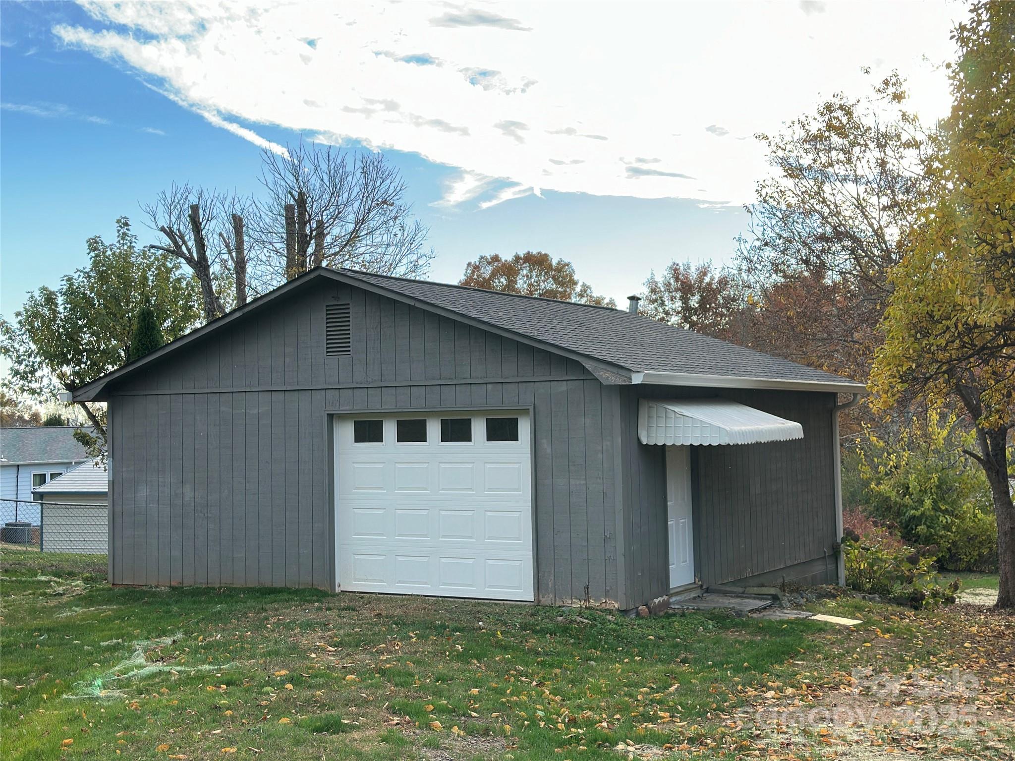 2945 Freezer Locker Road Hudson NC 28638