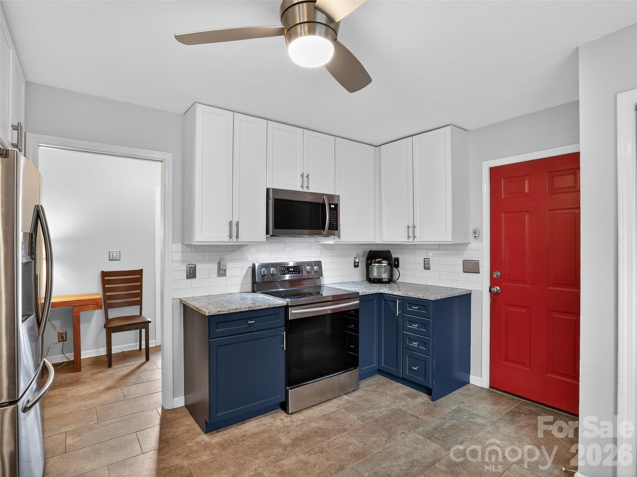 17 Driver Court Hendersonville NC 28739