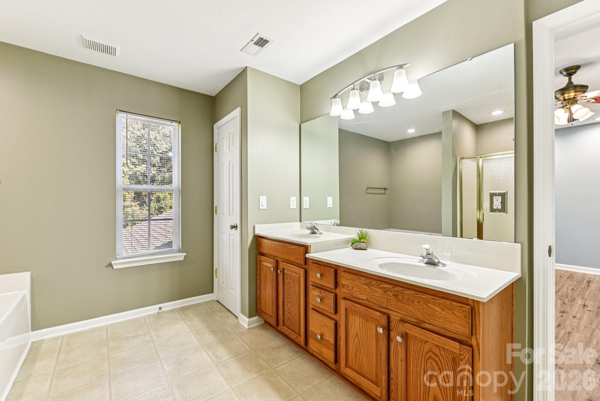 2632 Windsor Chase Drive Matthews NC 28105