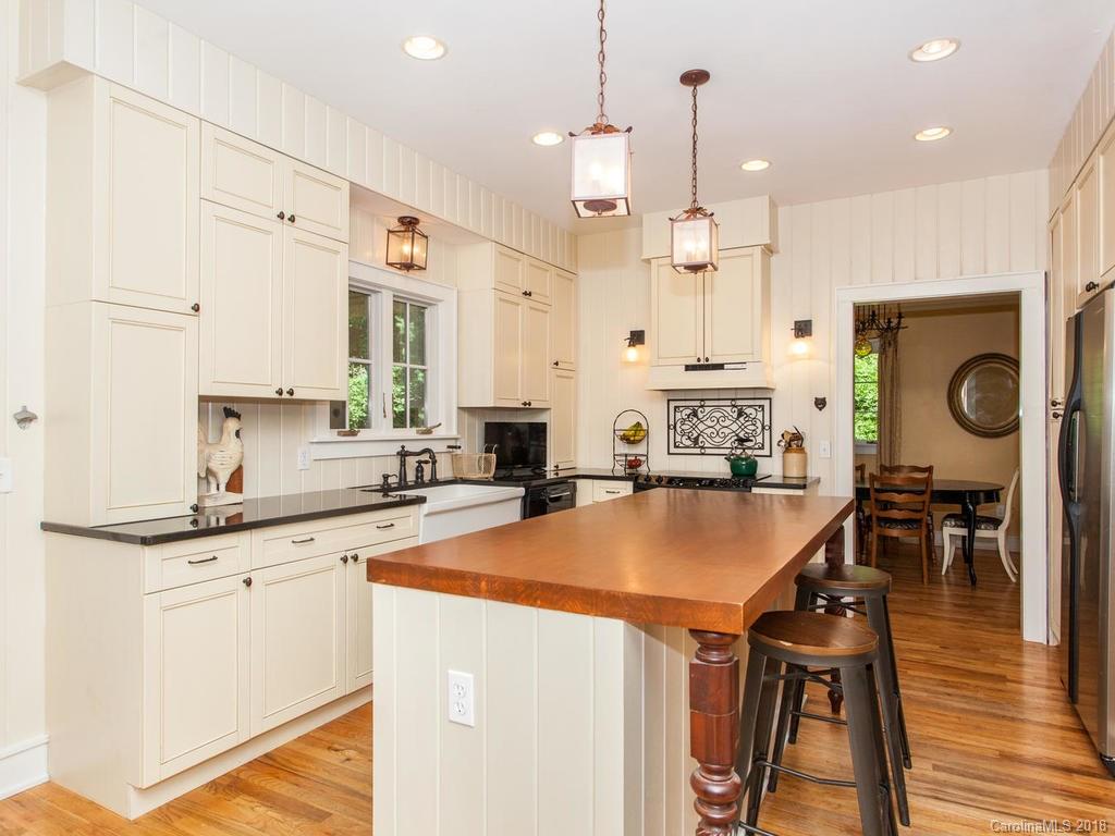 12 Arbor Lane Arden NC 28704