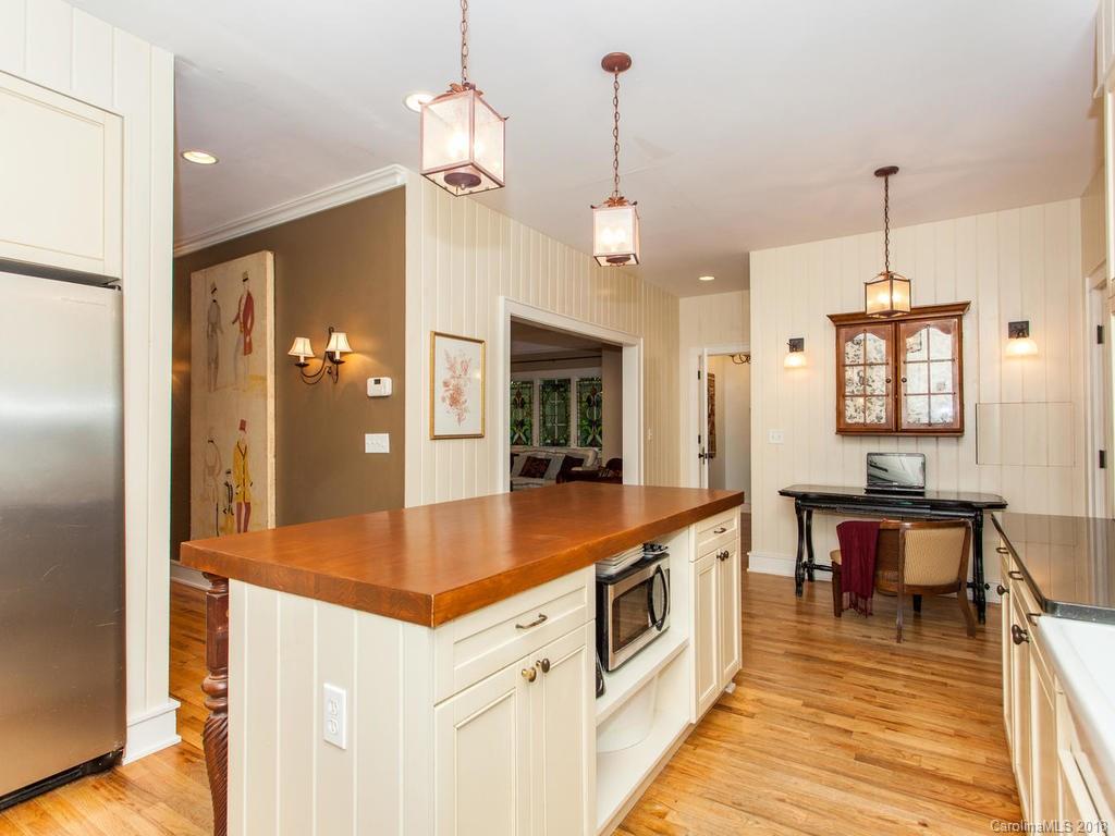 12 Arbor Lane Arden NC 28704