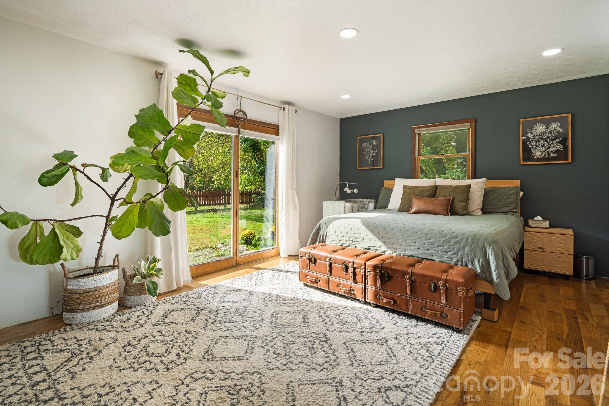 25 Pinewood Drive Waynesville NC 28786