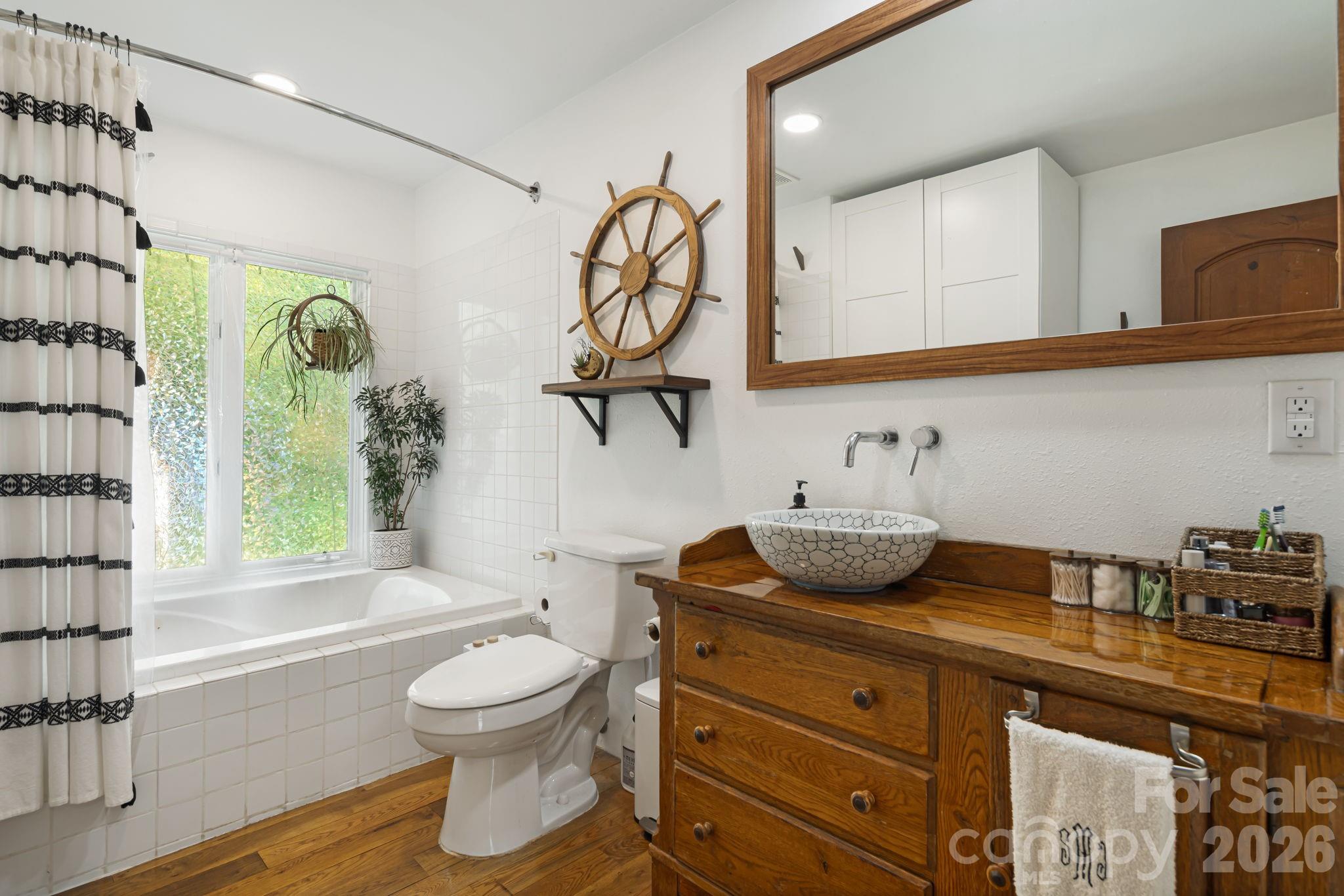25 Pinewood Drive Waynesville NC 28786