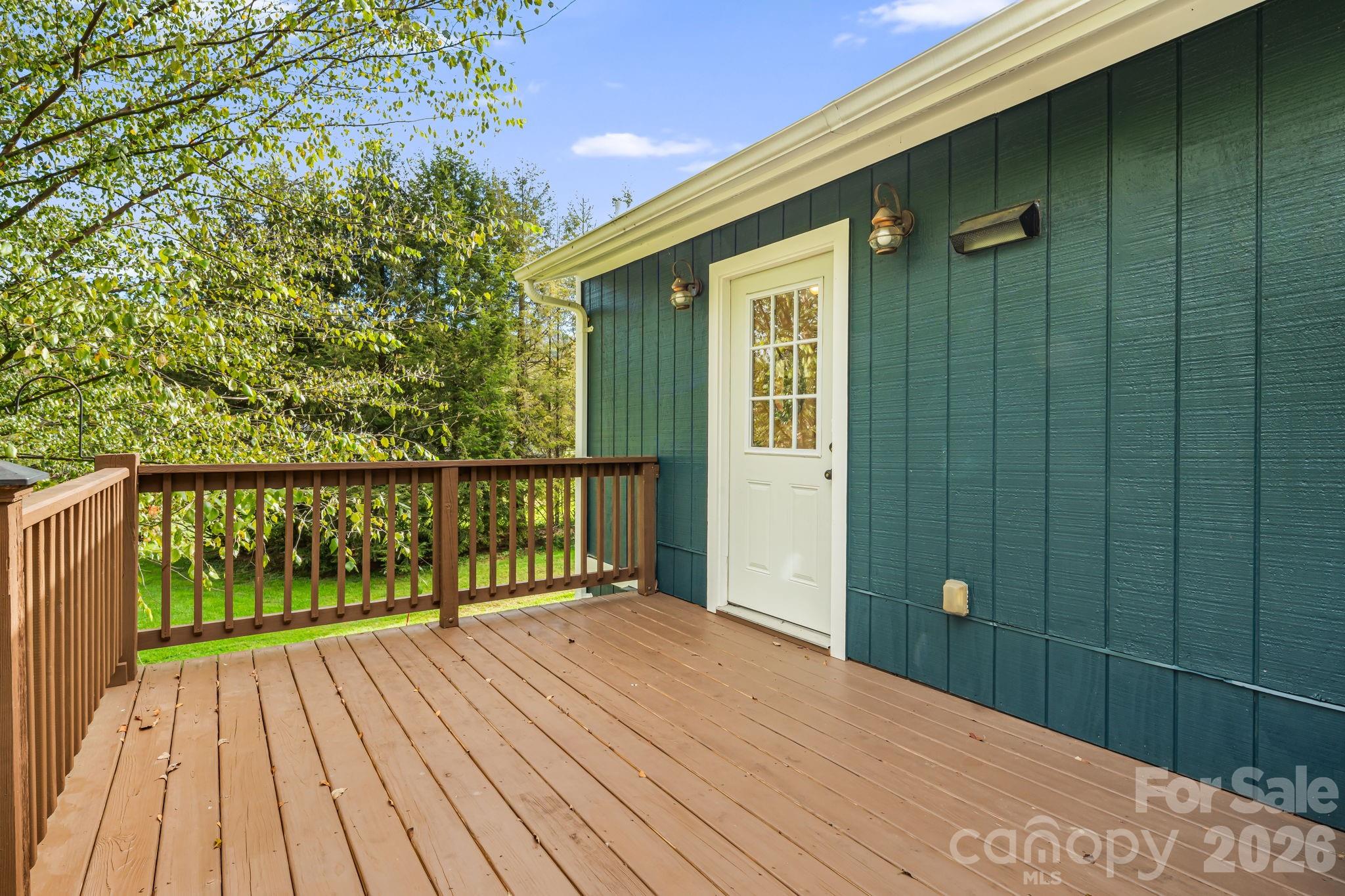 25 Pinewood Drive Waynesville NC 28786