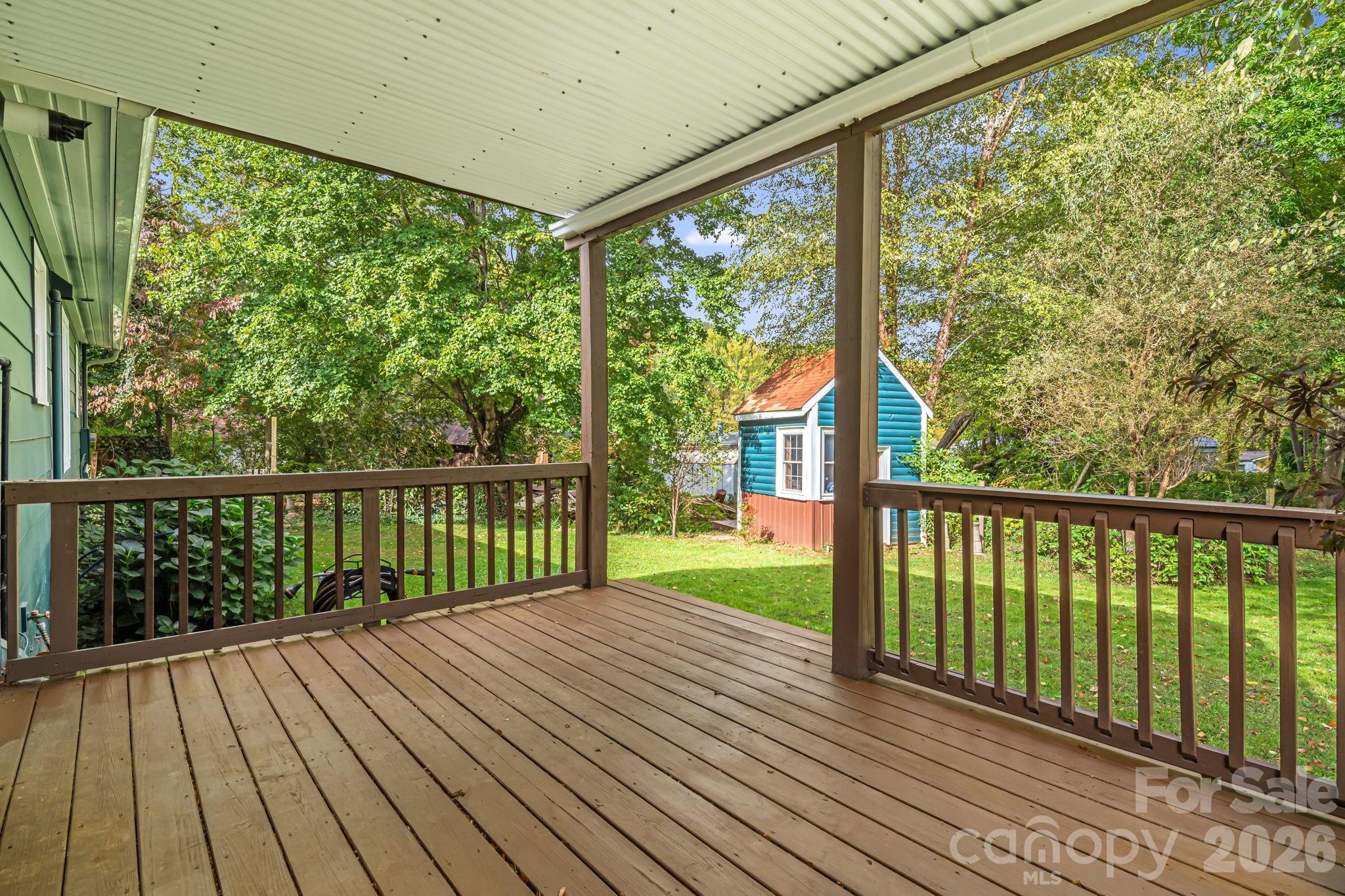 25 Pinewood Drive Waynesville NC 28786