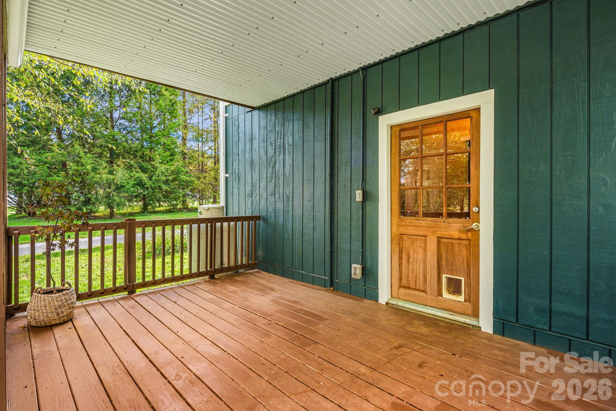 25 Pinewood Drive Waynesville NC 28786