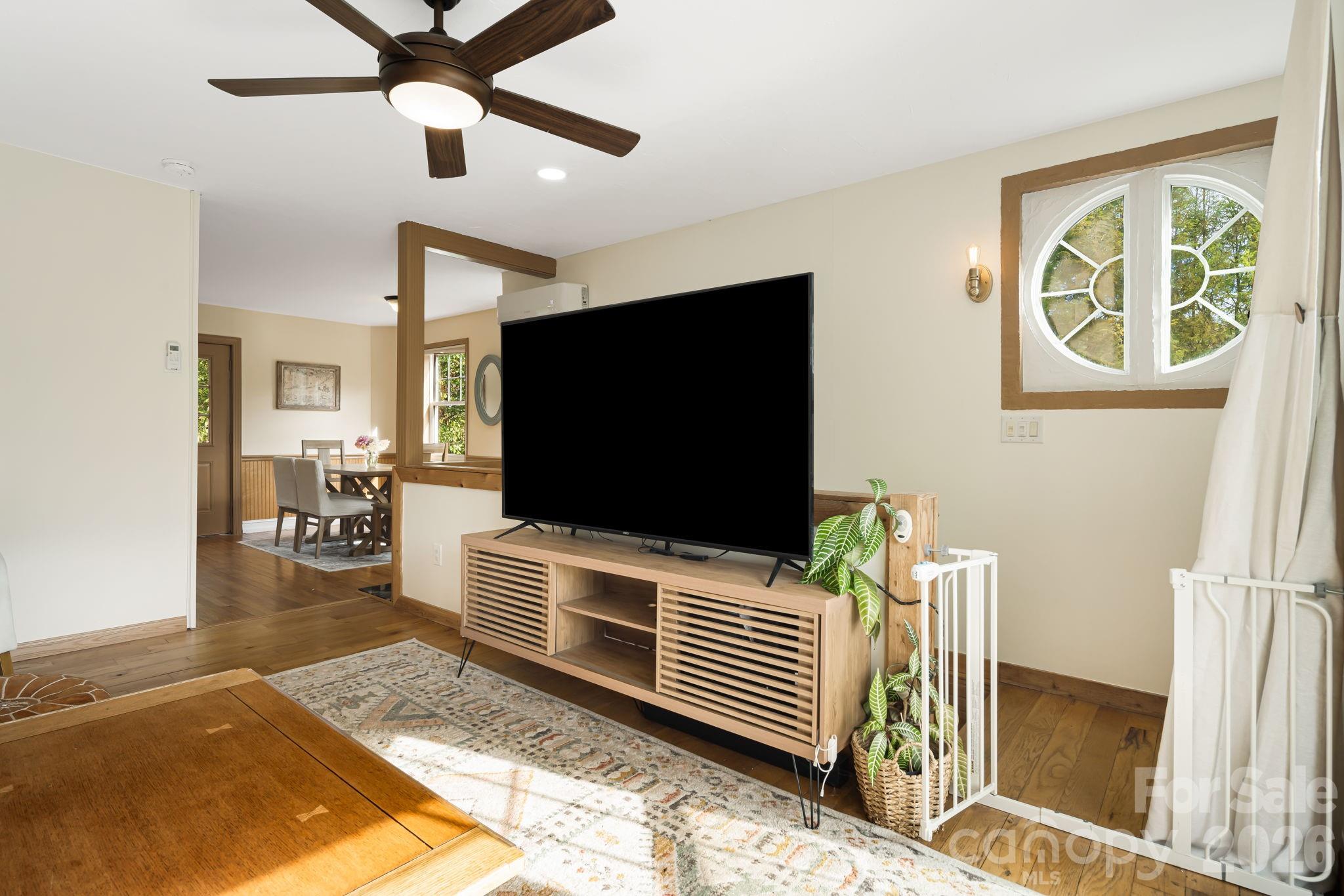 25 Pinewood Drive Waynesville NC 28786